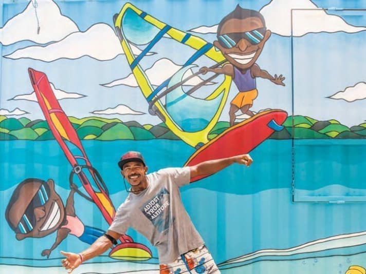 Tonky Frans is not only the sonny boy of Bonaire, but has also been one of the Caribbean's best-known freestyle windsurfers for almost 20 years.