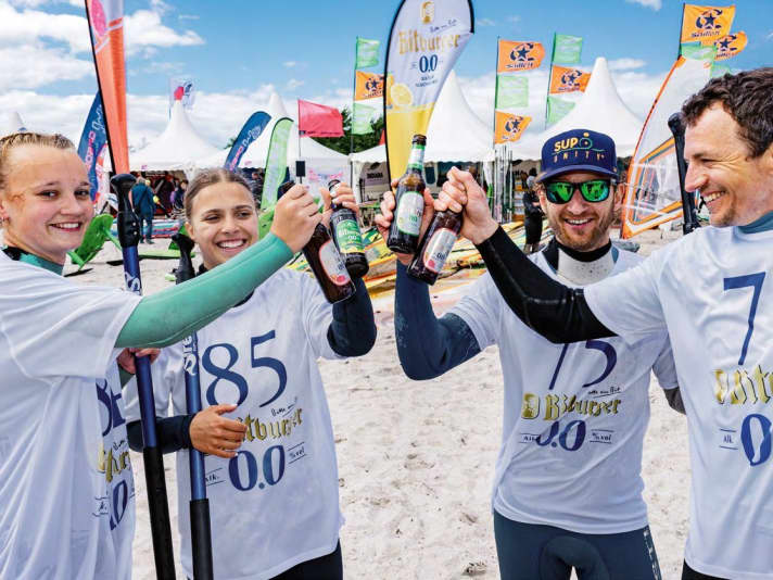 Die Bitburger 0,0% SUP Challenge findet auch 2023 statt, mit anschließender Erfrischung in der Bitbuger Beach Base.