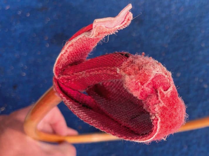 Trapeztampen sind gebraucht schon für zehn bis 20 Euro zu finden. Diese sollten jedoch keinesfalls (wie oben zu sehen) angescheuert sein – dann ist das Ende bereits in Sicht.