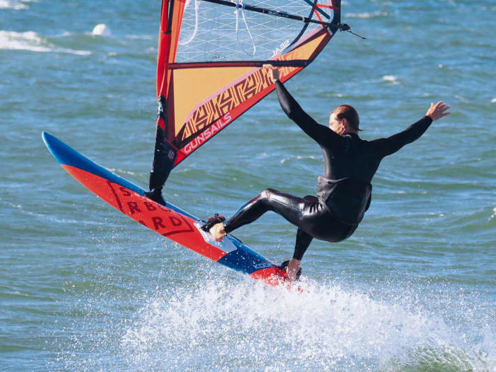 Twisting is purely a matter of the mind. Preliminary exercises help to overcome fears.