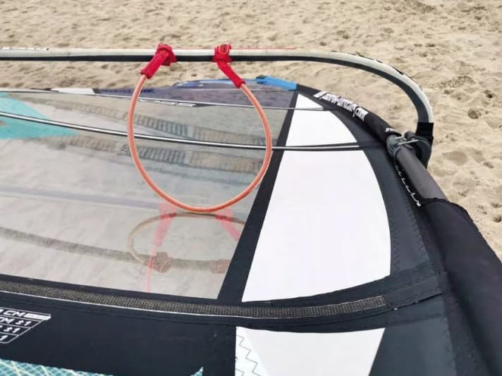 The wide Dacron sheet in the luff provides a cushioned sail feel.