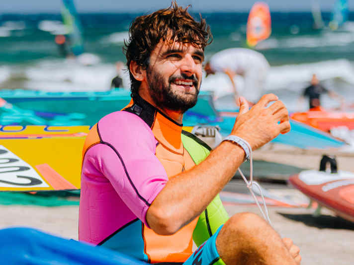 Homage to his patron: Marc remembered the late Farrel O'Shea with a Neo in a colourful 80s look