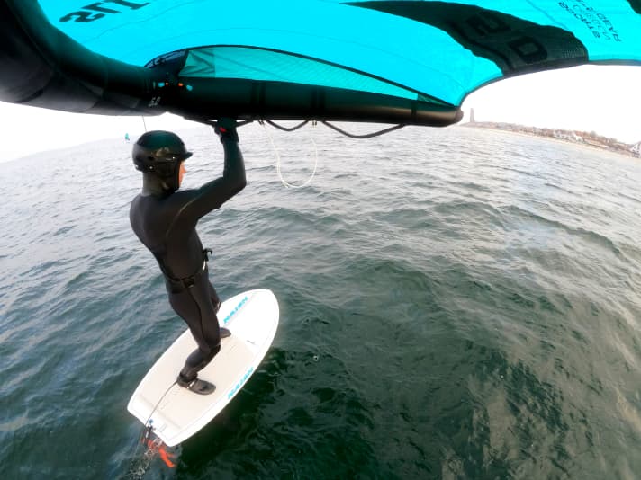 The Naish Hover is available in two designs. Price difference: just under 300 euros