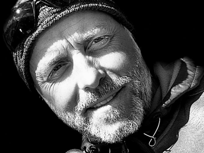 Gordon Eckardt ist Co-Autor des Buchs Wingsurfen & Foilen