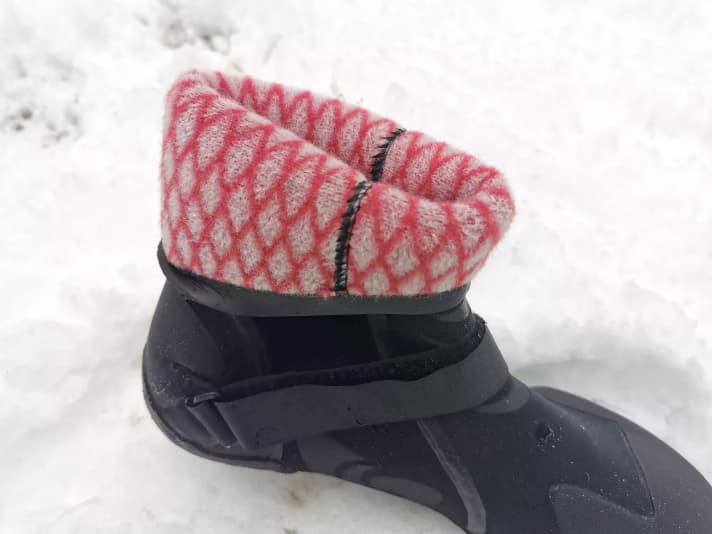 The cosy plush not only provides good thermal insulation, but also dries quickly and increases step-in comfort