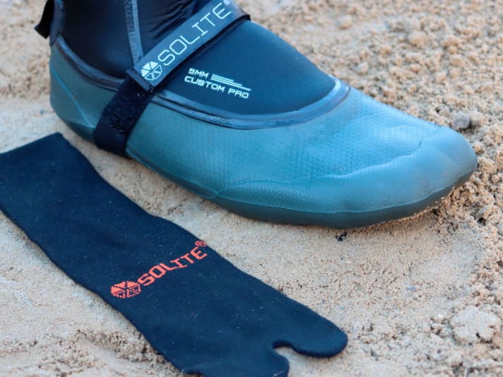 Die mitgelieferte Baumwollsocke soll Kältebrücken vermeiden