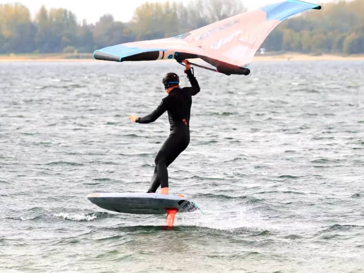 Test: RRD Beluga LTD - one of the lightest wingboards on the