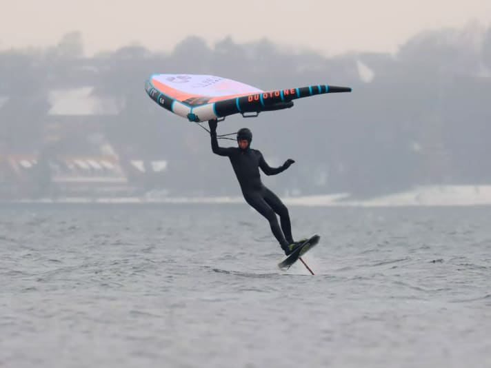 The Duotone Unit can be guided very precisely on the Mini Booms