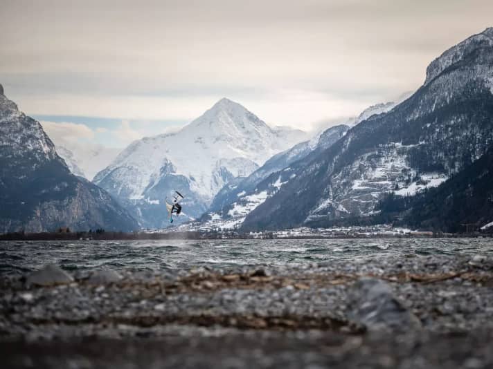 Wings in winter? No problem with the right wetsuit