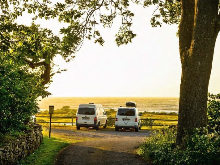 Spending the night close to the spot is often possible thanks to the Everyman's Right.