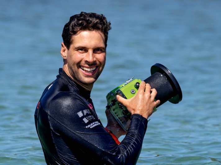 Felix Diemer al lavoro, vive a Londra da diversi anni. Nato a Brema, ha imparato a navigare in Opti presso il club Wassersport Vegesack.