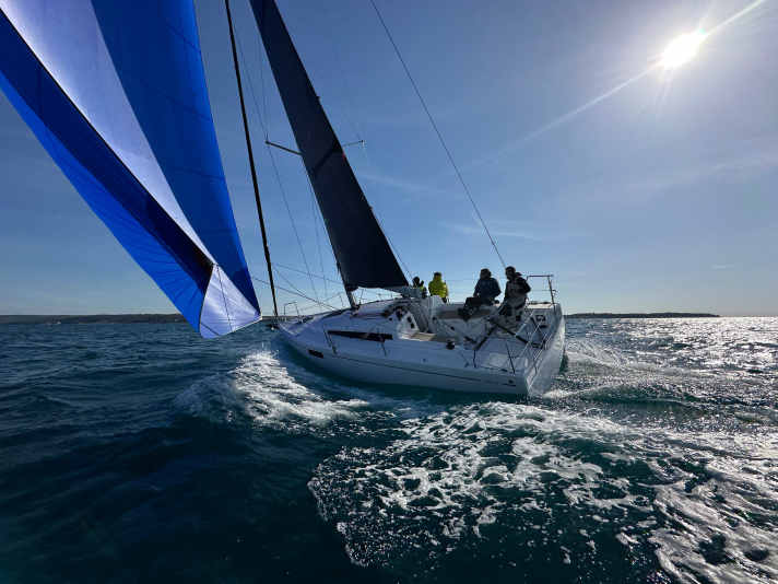 Benteau First 30  / Test YACHT 7.-8. April Portoroz SLO / Konstruktion: Sam Manuard / Design: Lorenzo Argento / Wert: Beneteau Seascape Edition 