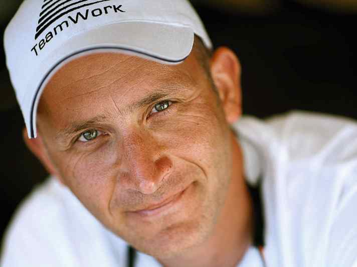 David Raison, skipper, concepteur et pionnier de la mode des scows.