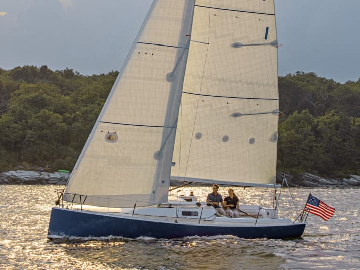 yacht/J_9_6fc7ebba87e167e0d833d5e4b67ada4d