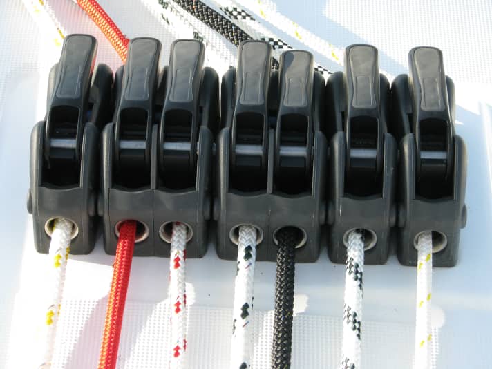 Test all stoppers, clamps and blocks for ease of movement, clean and lubricate dry if necessary