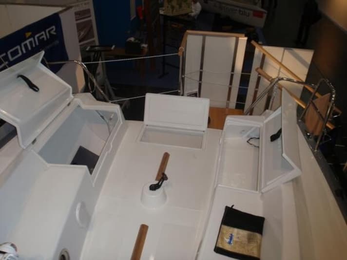   Stauraum gibt es in H