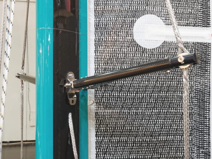   The separation points are reinforced, which is also where the bracing forces are applied