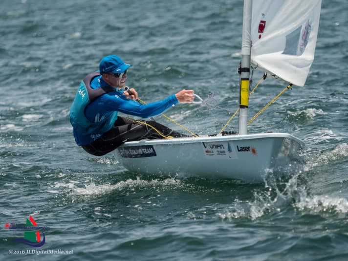   Belle étude photographique du champion en titre Nick Thompson d'Angleterre