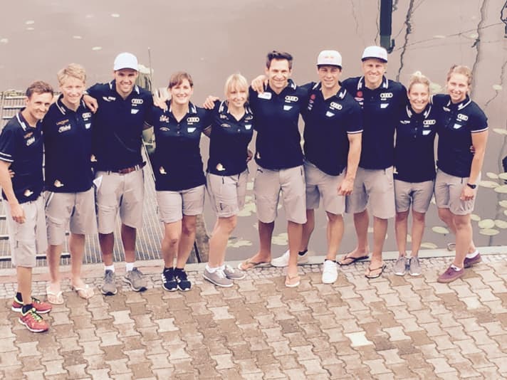   Deutsche Olympiasegler 2016 (v. l. n. r.): Ferdinand Gerz, Oliver Szymanski, Philipp Buhl, Marlene Steinherr, Annika Bochmann, Toni Wilhelm, Thomas Plößel, Erik Heil, Victoria Jurczok, Anika Lorenz