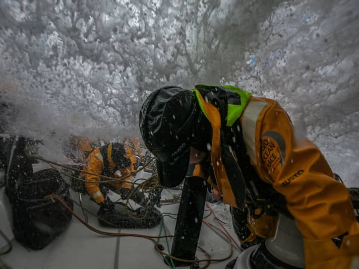   Hard work for De Caffari's Turn the Tide on Plastic team