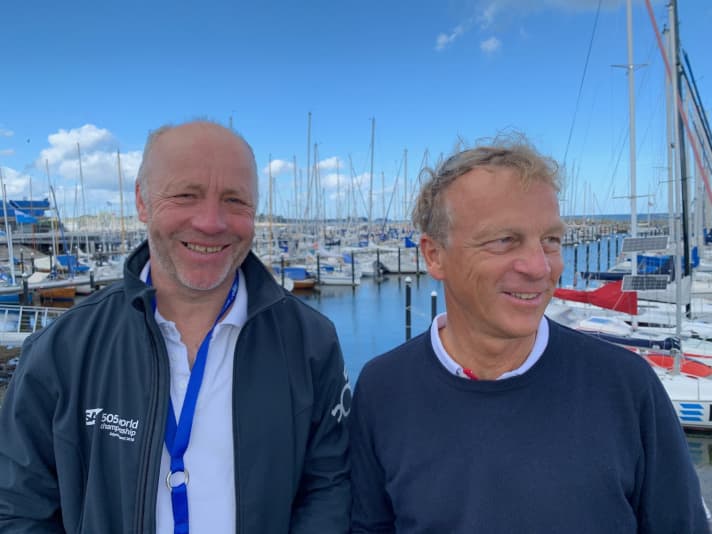   Their titles almost seem self-evident, but for Wolfgang Hunger and Holger Jess they are not a matter of course. Helmsman Hunger took his Kieler Woche record to an incredible 23 titles this week. Together with companion Holger Jess (left), it was their ninth victory in the fast planing dinghy 505s