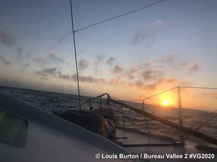   Goldene Grüße von Louis Burton auf "Bureau Vallée 2"
