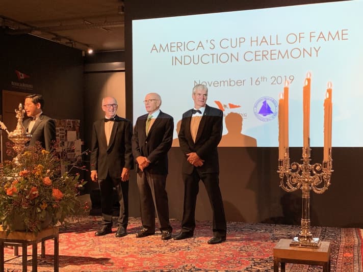   Three Cup winners in one go (from right): Grant Simmer (Australia), Tom Whidden (USA) and design legend Tom Schnackenberg (New Zealand). Simmer has been a member of the America's Cup Hall of Fame since 2013, Whidden since 2004 and "Schnack" since the turn of the millennium