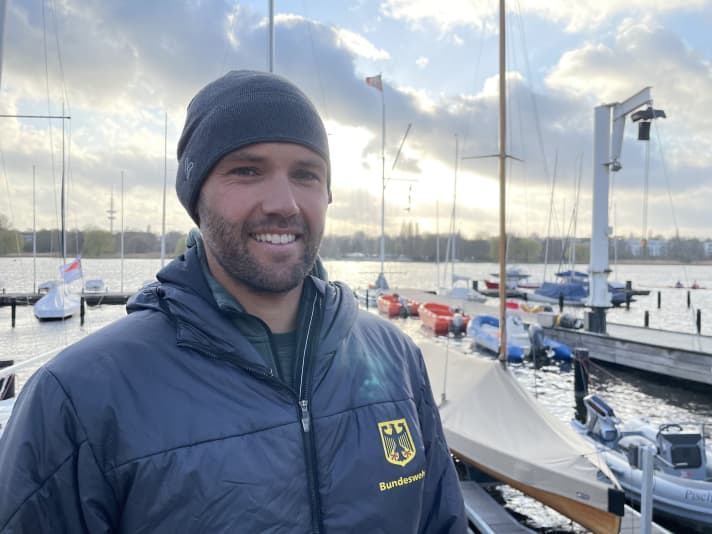   Invité à Hambourg, les Jeux Olympiques en ligne de mire : dans 108 jours, Philipp Buhl prendra son premier départ olympique avant Enoshima, le 25 juillet.