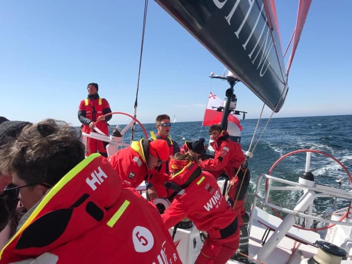  Bouwe Bekking è tornato: con un team giovane e alcuni compagni noti delle precedenti campagne Ocean Race, l'olandese, che ha vissuto anche ad Amburgo per diversi anni, è al via dell'Ocean Race Europe con Sailing Poland.