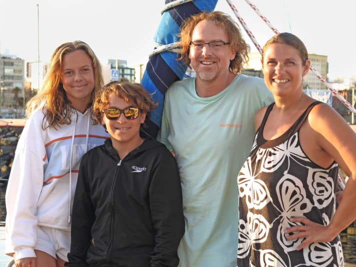   Auf einer Bavaria 44 ist die Familiencrew zur Atlantiküberquerung gestartet