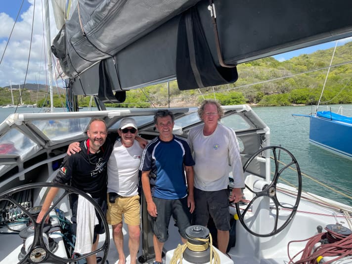   L'équipage de "Rosalba" avec le Berlinois Frank Sturm (à droite), le skipper Richard Tolkien, Dave Herrod et Matthew Pritchard