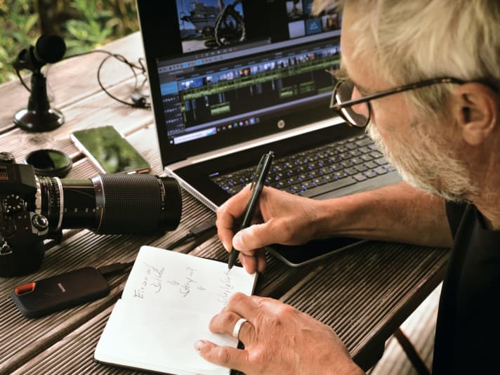   Ogni film ha bisogno di una trama. È meglio pensarla e scriverla in anticipo.