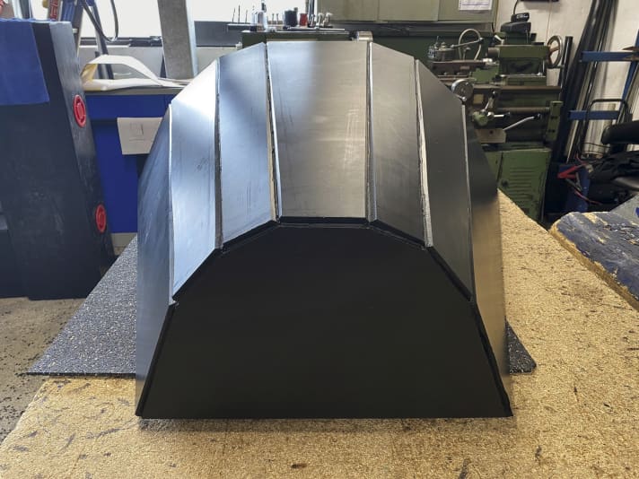 Seine Festigkeit erhält der Tank durch die Knickspantkonstruktion – und durch die später eingesetzten Schwallwände