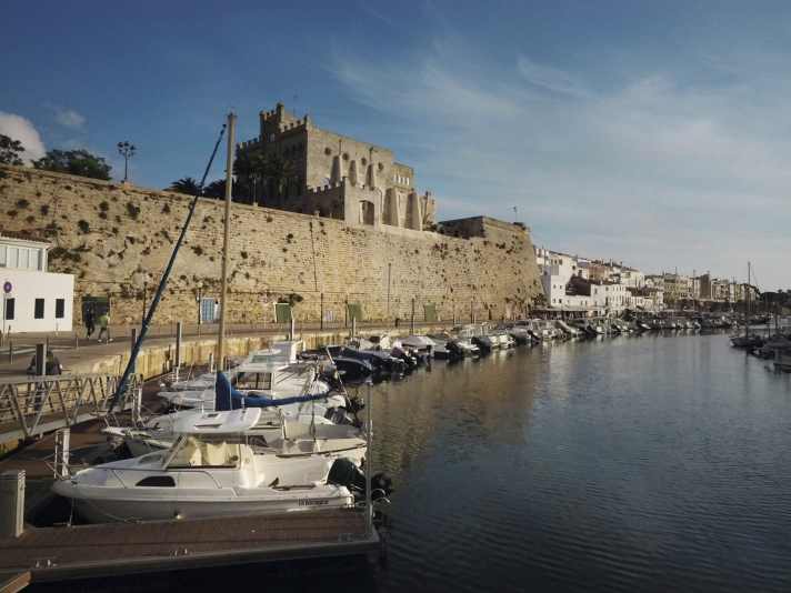 Cituadella con il municipio