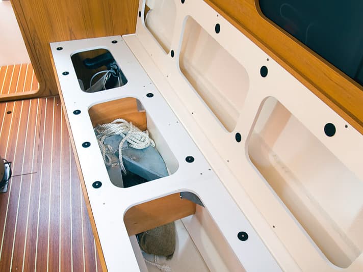 yacht/mam-2352_60693d3571fc84c15e57fee5e6468393