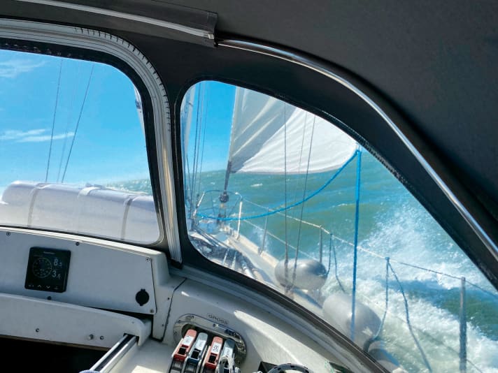 Kadens Wahl fiel auf eine Contest 34. Sie wollte kein schnelles, sondern ein robustes Schiff