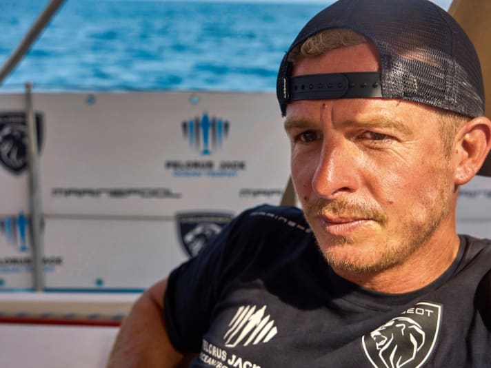 Daniel Roesner from the Hunsrück region is an actor, film producer and sailor - and in future will also be the site manager of a futuristic-looking catamaran