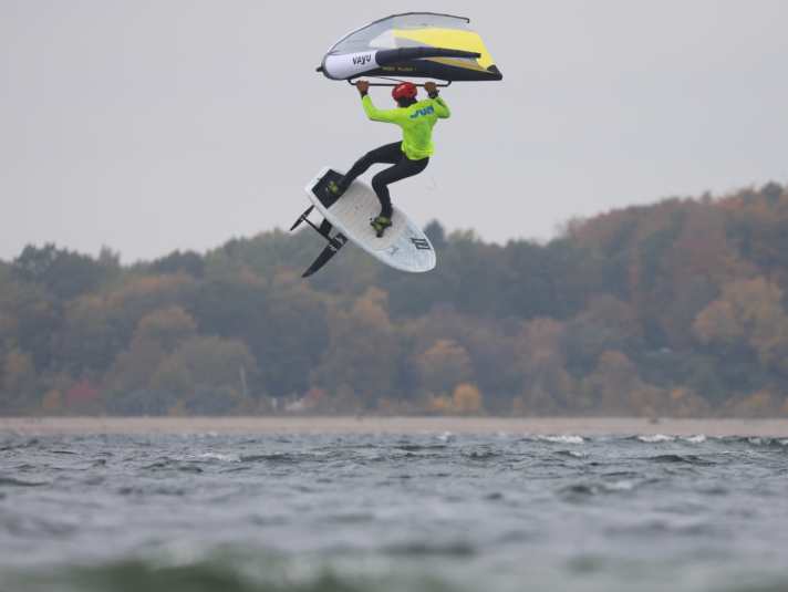 The Aura 4 is no slouch when it comes to trickery either