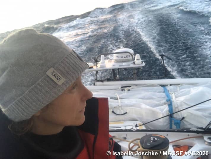   Isabelle Joschke prend de plus en plus de vitesse lors de son premier tour du monde en solitaire