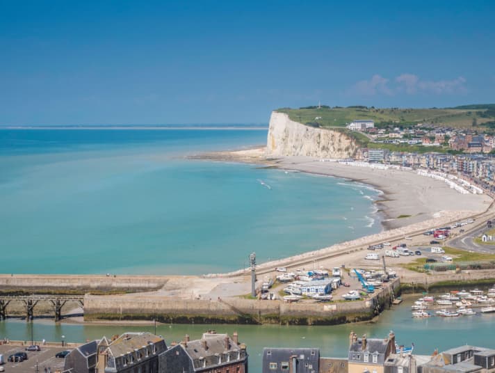   Klippen prägen auch bei Le Tréport das Bild