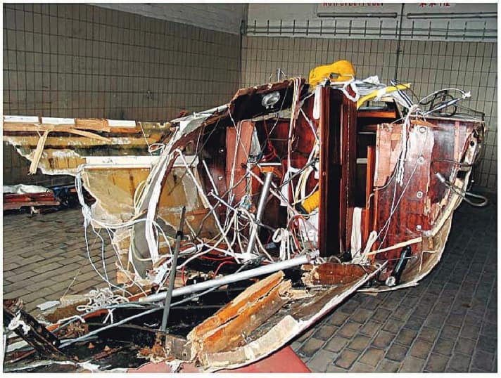 Sichergestelltes havariertes Schiff – oder das, was davon übrig blieb