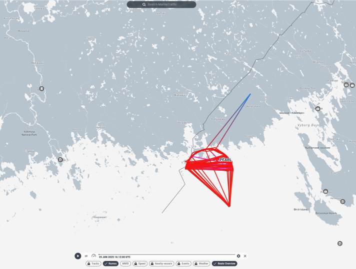Segnale AIS apparentemente falso di una petroliera della flotta ombra vicino al confine russo-finlandese