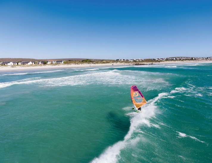 surf/100145626_28b771803f8c471b6f94654077094d7d