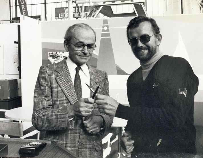 Bobby Schenk crosses pens with YACHT navigation guru Hans Georg Strepp