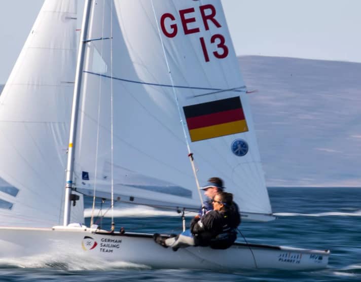 Travelling fast and not to blame for the jury error against team mates Wanser/Autenrieth: Malte and Anastasiya Winkel with sail number GER 13