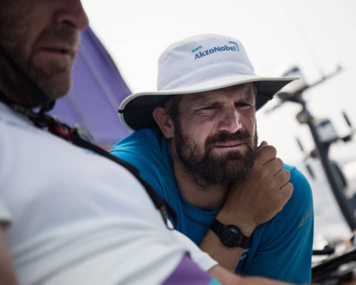   Die letzte Wolke brachte AkzoNobel-Skipper Simeon Tienpont und seinem Tem Glück. Was wird die nächste bringen?
