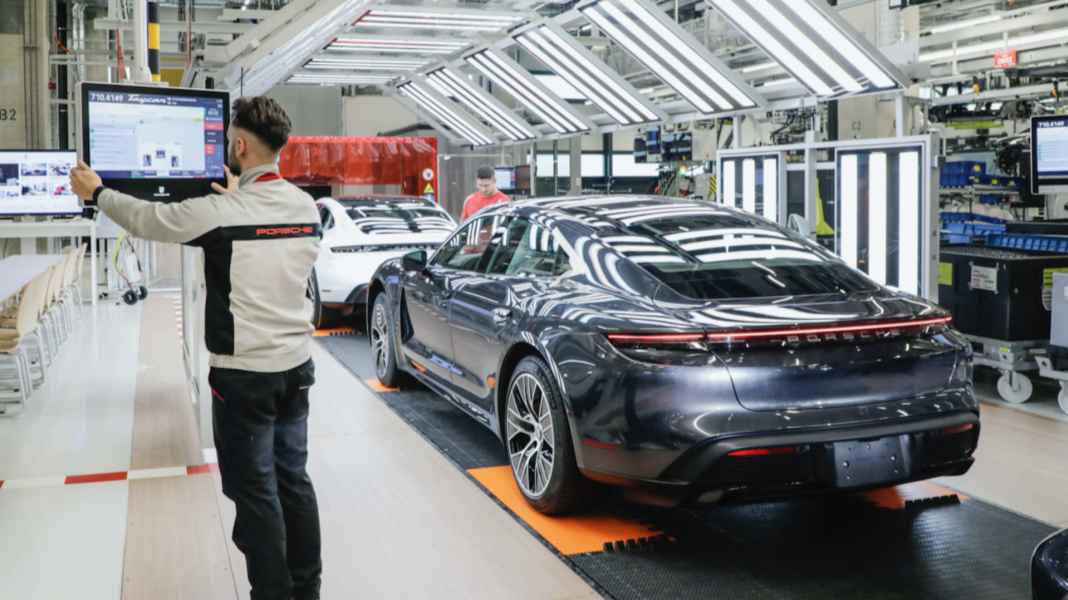 Moderne Produktion: Die Wagenbegleitkarte