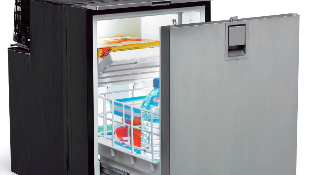 Space-saving fridge drawer