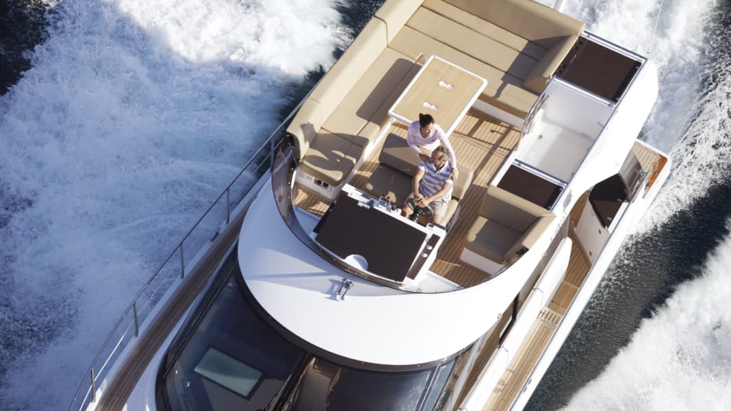 Sealine F42
