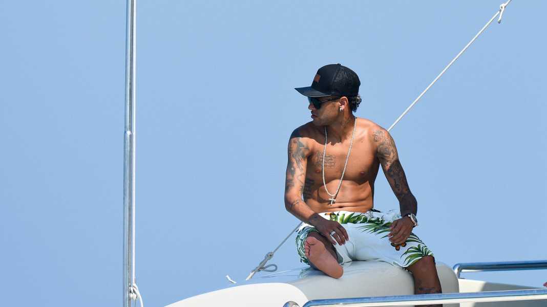 Sports yachts: Is Neymar moving from the football pitch to the water?